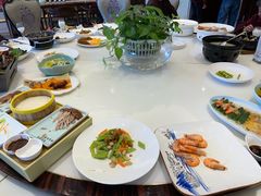 -沪华海鲜大酒楼(南汇店)