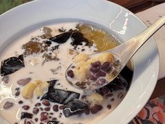 -RUXU入续糖水铺与包(卓悦中心店)