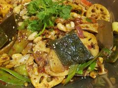 -拿渡麻辣香锅(世茂广场·工三店)