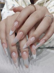 -艾珂·美甲美睫