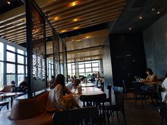 靠窗位-星巴克臻选(绍兴世茂店)