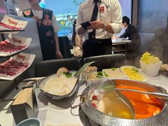 -左庭右院鲜牛肉火锅(金山万达店)
