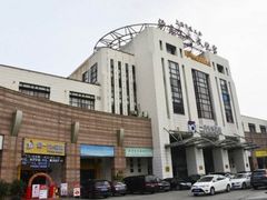 -沪东工人文化宫-停车场