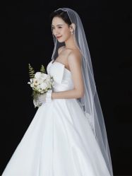 -易摄影婚纱摄影工作室