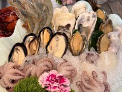 -茅草房·河畔园林火锅