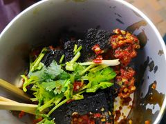 -黑色经典臭豆腐·湖南特产(步行街店)