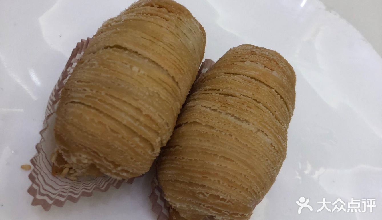 最近的一家离家就一站地铁路程，蹭蹭蹭就到啦