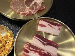 -臻牛烤肉