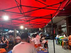 -老东镇啤酒屋海鲜加工·蒸汽海鲜·海鲜烧烤(台东店)