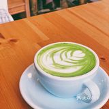 一杯Dirty 一杯抹茶拿铁 一份香蕉核桃磅蛋糕