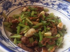 -橘子洲头湘菜馆