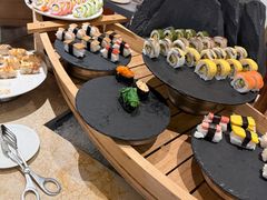 -大中华希尔顿酒店-念自助餐·嗨啤·小龙虾