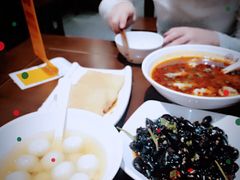 -张氏宽窄巷成都名小吃(茂业百货华强北店)