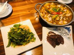 -吴记集庆门酸菜鱼店(集庆路店)