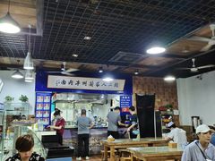 大堂-陇上全荟兰州传统牛肉面(延吉路店)