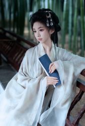 -一揽芳华汉服旗袍体验馆(拙政园店)