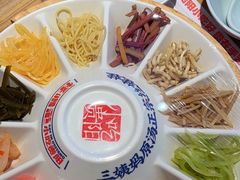 -怪噜范·老贵阳街头名小吃(汇金星力城店)