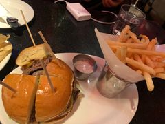 牛肉培根汉堡-Chili's Cafe&Bar奇利斯(滨江店)