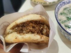 超棒牛肉饼-穆得·老周家牛肉烧饼(普利街店)