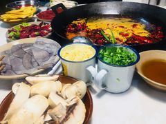 -星鸿社重庆老火锅(燃灯寺分店)