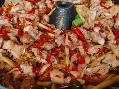 -兔行天下-鸿鹤鲜锅兔(中海国际店)