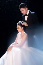 -雪中彩影婚纱摄影·微光艺术中心