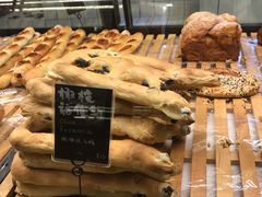 -Dough&Joe团憩(瑞虹天地月亮湾店)