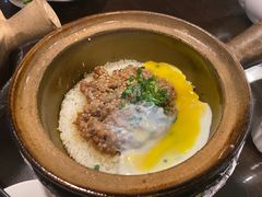 猪肉饼窝蛋煲仔饭-红星光发煲仔饭(文海店)