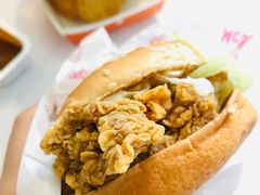-麦当劳(杨林得来速店)
