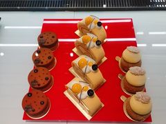 -Salon de The de Joel Robuchon(外滩18号店)
