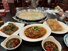 -老来福·非遗酸汤兔(凯旋路店)