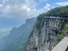 -富正毅三下锅·湘西韵味(天门山索道店)