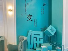 -希岸·轻雅酒店(广州白鹅潭艺术中心花地湾地铁站店)