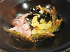-王老六铁锅炖鱼(圣亚海洋店)