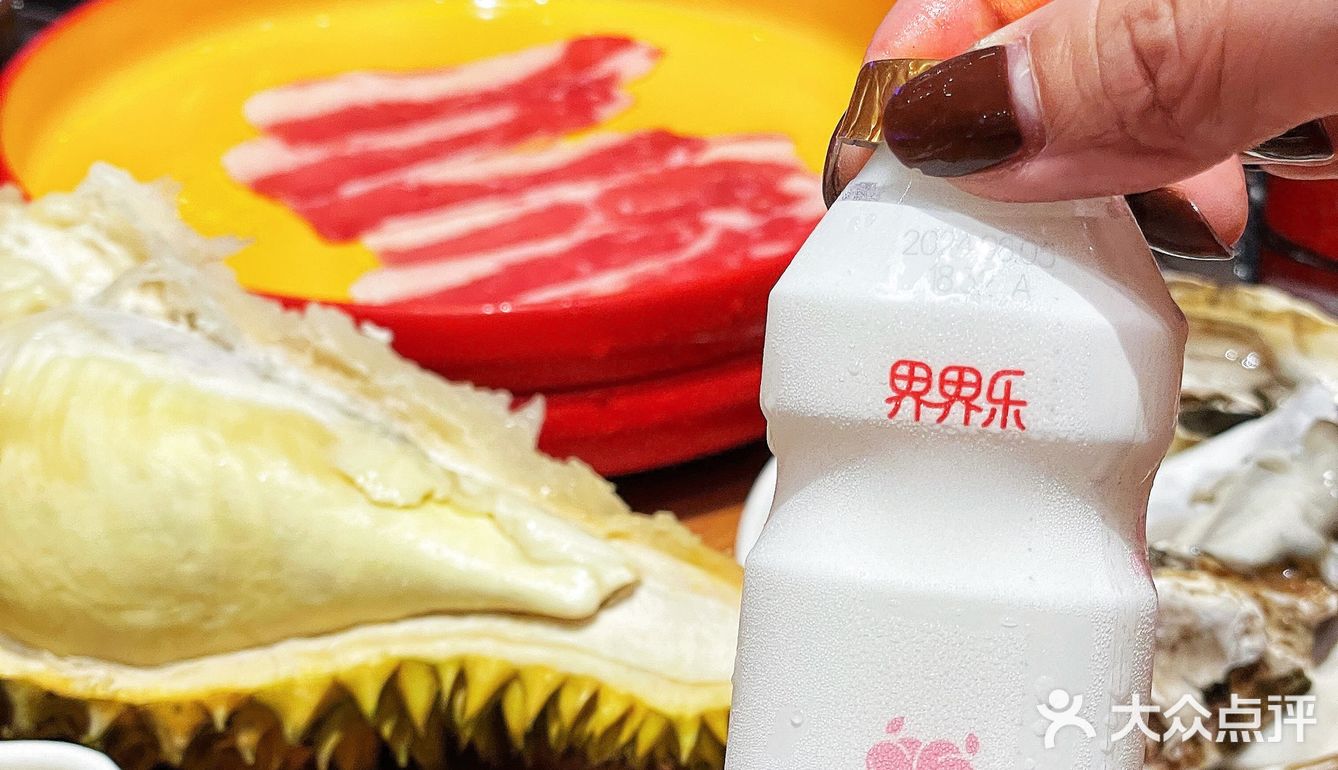 在这里！一天吃四顿根本停不下来🤣