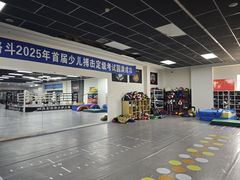 -拳义格斗搏击散打泰拳拳击俱乐部(裕华店)