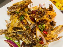 -许哥东北烧烤·铁丳烤串·宫后夹肉(繁花中心店)