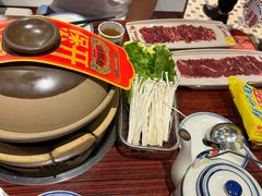 -沙胆彪炭炉牛杂煲(上海日月光广场店)