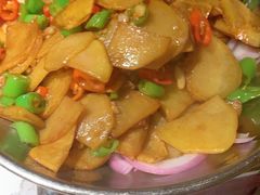 -小凤庭·地道湖北菜武昌鱼·藕汤(38年黄鹤楼店)