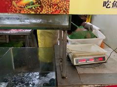 -烧哥美蛙肥肠鱼火锅·十五年社区店
