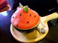 -莓园冰淇淋店