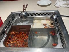 四拼锅底-海底捞火锅(泉城路店)
