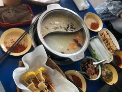 -马路边边·成都串串(翠柏路店)