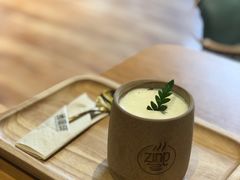 -ZING COFFEE 镜咖啡