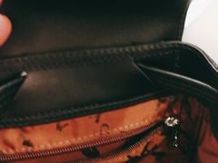 -Longchamp(佛罗伦萨小镇奥特莱斯店)