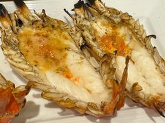-Chom Cafe and Restaurant