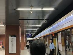 -白石桥南(地铁站)