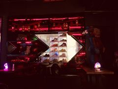 -UP嘻哈酒吧(粉巢店)