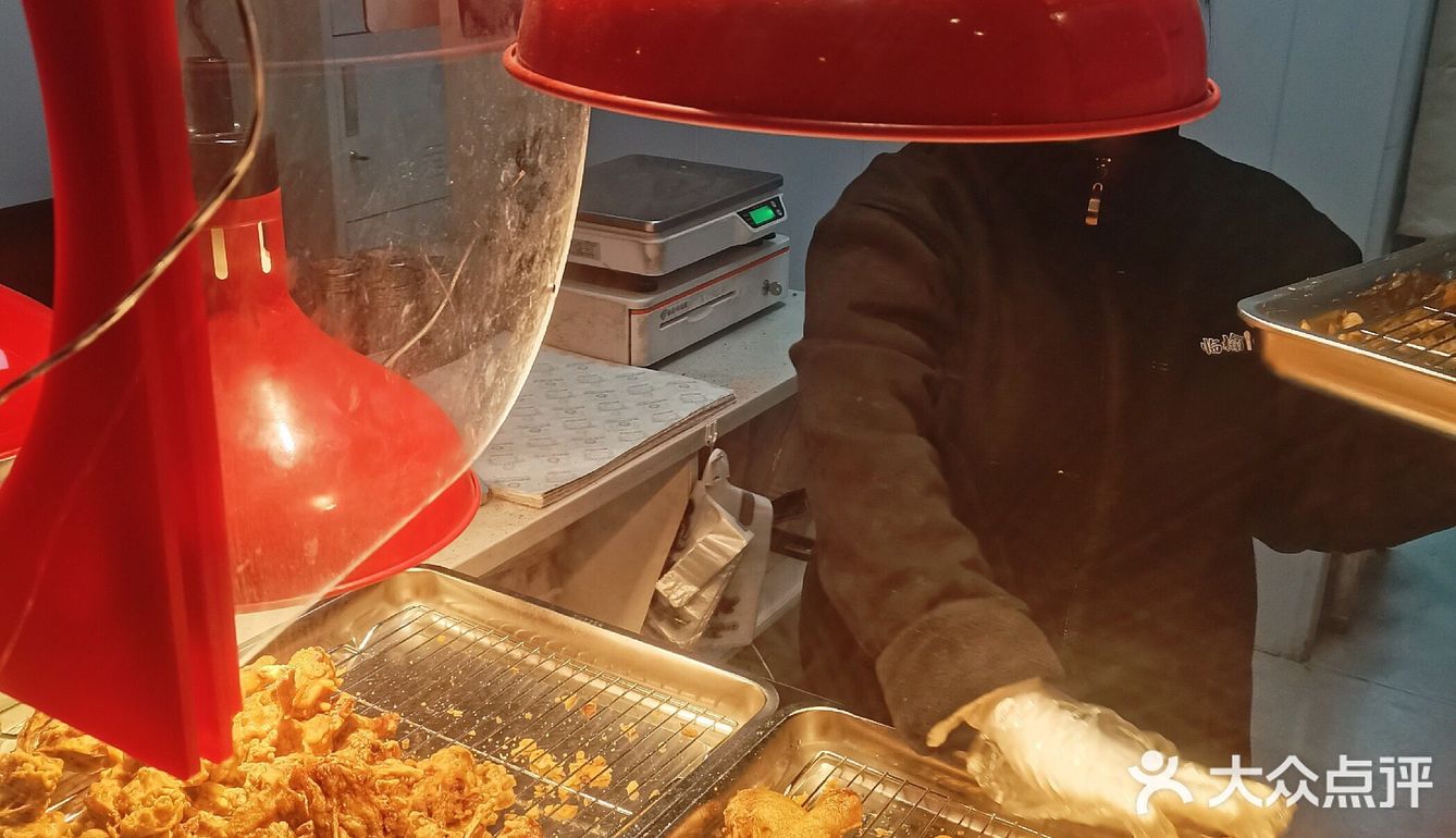 性价比之王！这家店的炸鸡腿让人欲罢不能！！