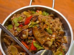 -老滇山寨•云南特色菜•地方菜•民族风情歌舞表演(金碧店)